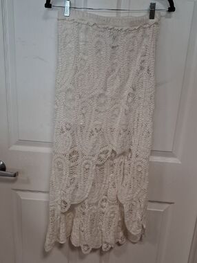 POL White Crochet High-Low Skirt